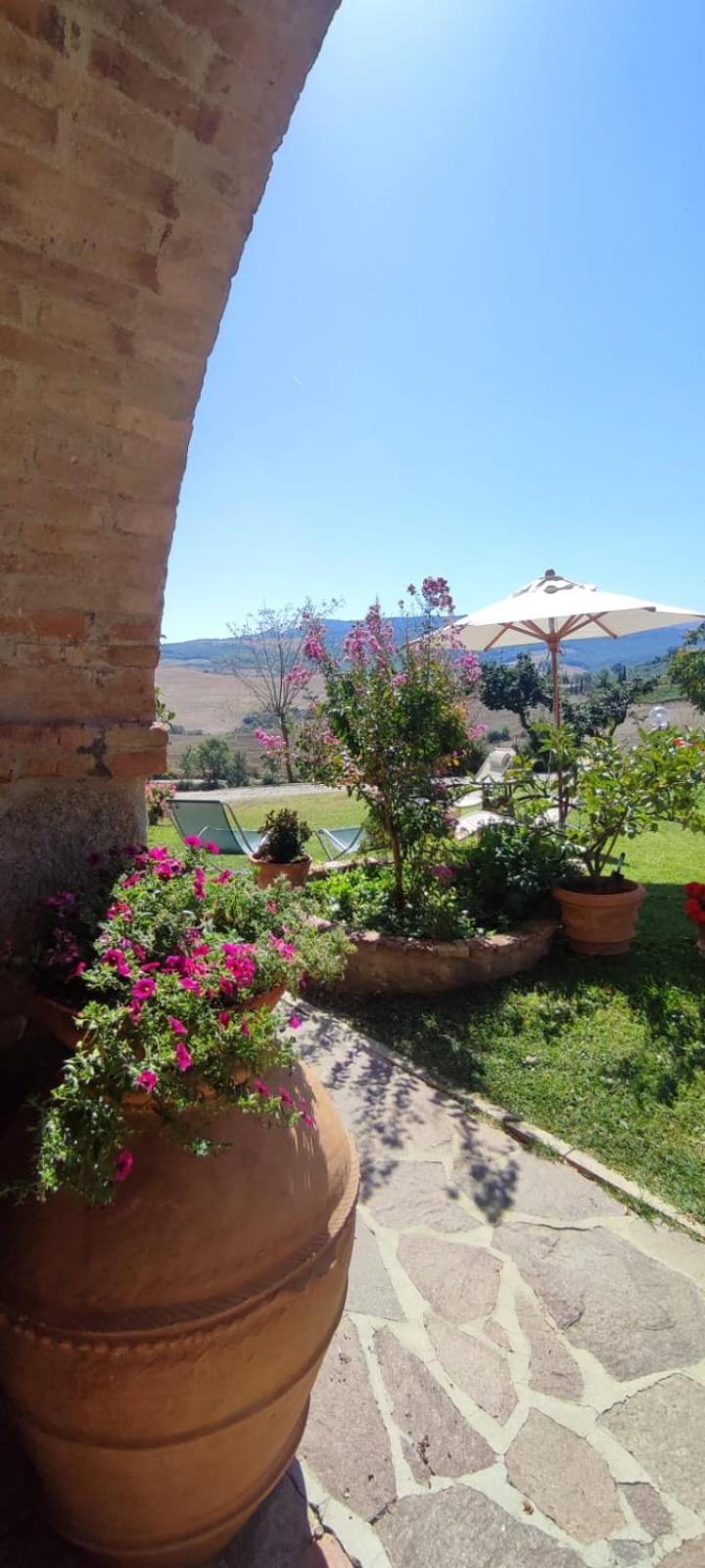 Agriturismo Il Pozzo Castiglione d'Orcia Exterior photo